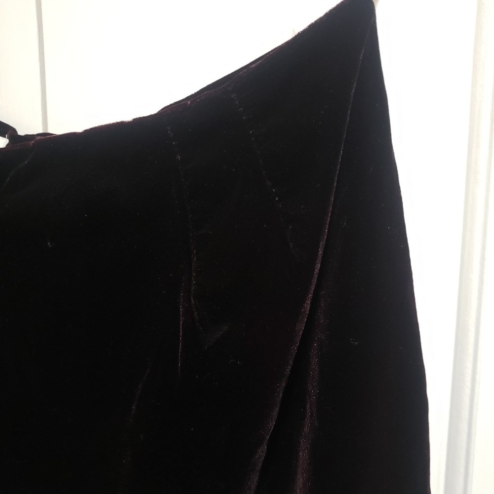 Vintage Cleo Velvet Skirt Burgundy Made in Canada - Picture 3 of 10